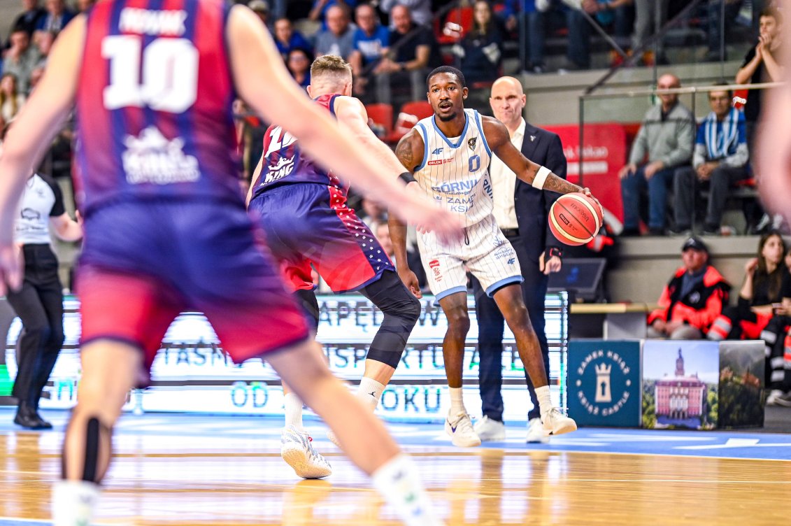 Sport: Orlen Basket Liga. Gornik Walbrzych - KIng Szczecin. - Agencja Fotograficzna